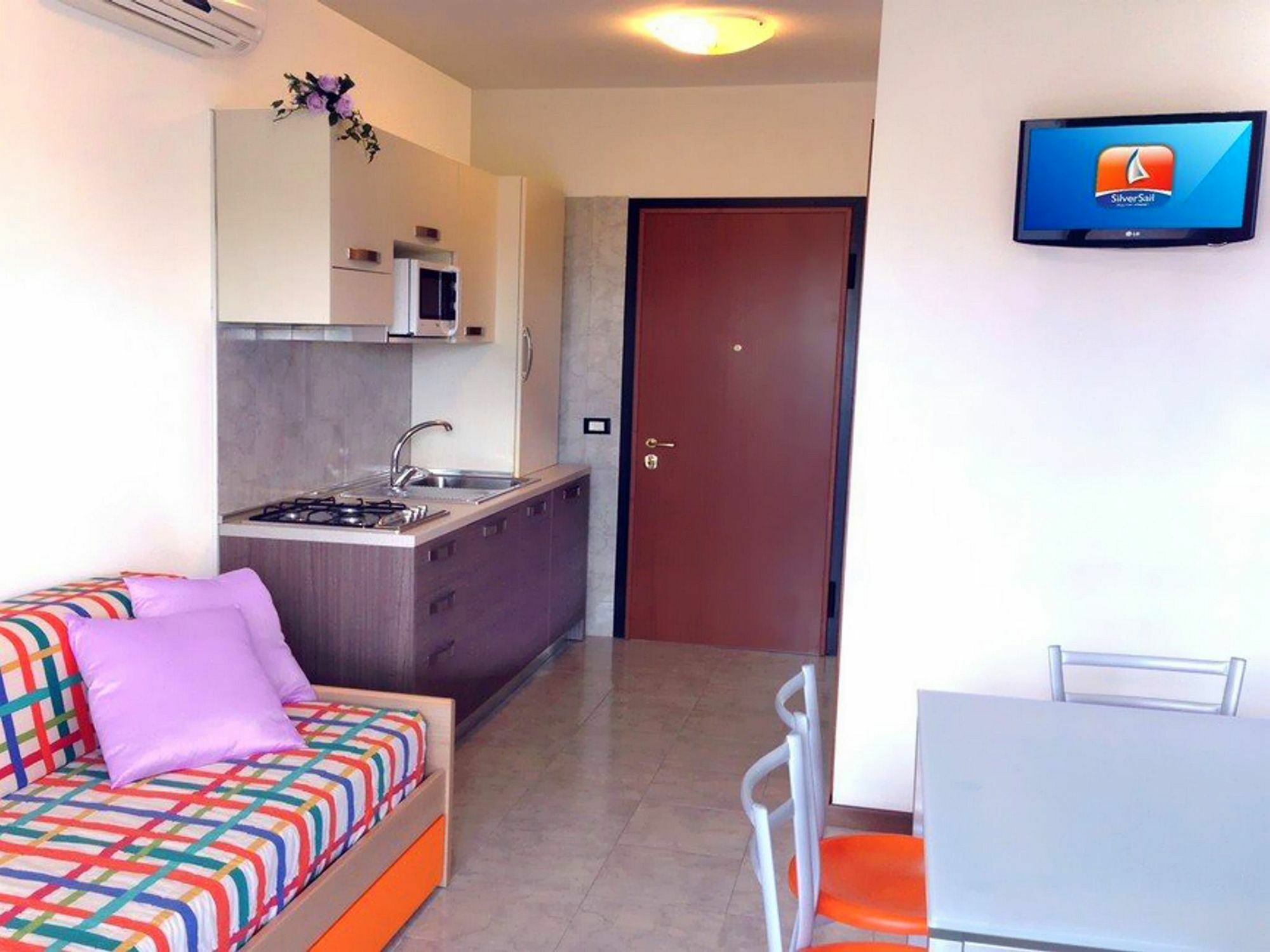 Residence Silver Sail 비비오네 외부 사진